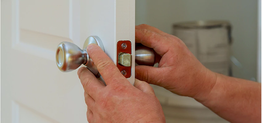 AAA Locksmiths For lock Replacement in Bolingbrook, Illinois