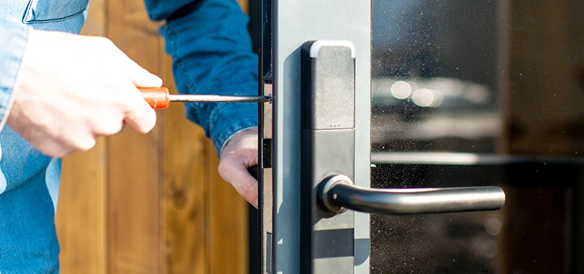 Aluminium Door Lock Replacement in Bolingbrook, Illinois